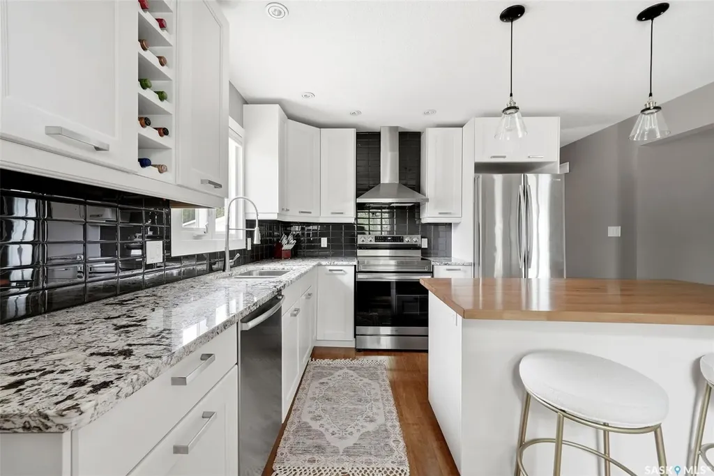 46 Newstead Avenue Regina SK S4X 1H2