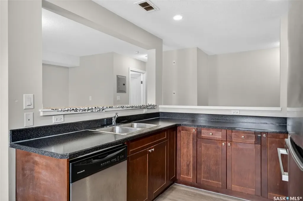 515 28th Street E Prince Albert SK S6V 1X8