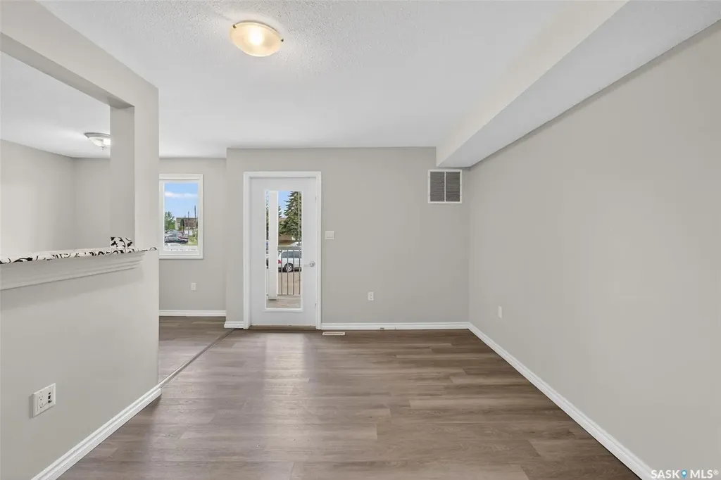 515 28th Street E Prince Albert SK S6V 1X8