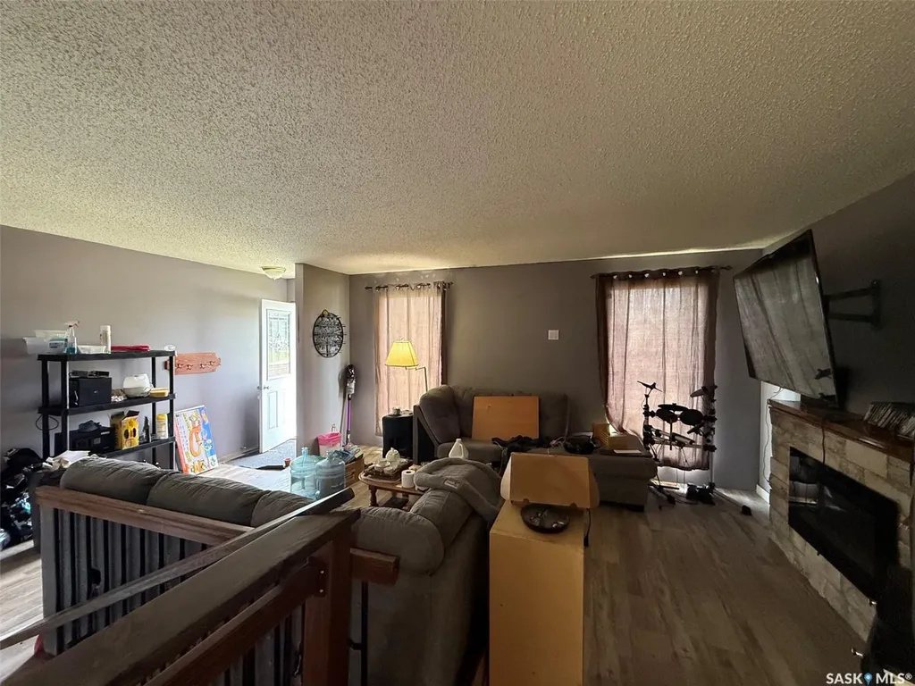 8912 Deans Crescent North Battleford SK S9A 3H7