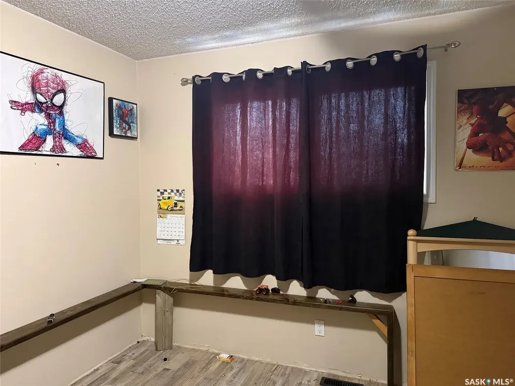 8912 Deans Crescent North Battleford SK S9A 3H7