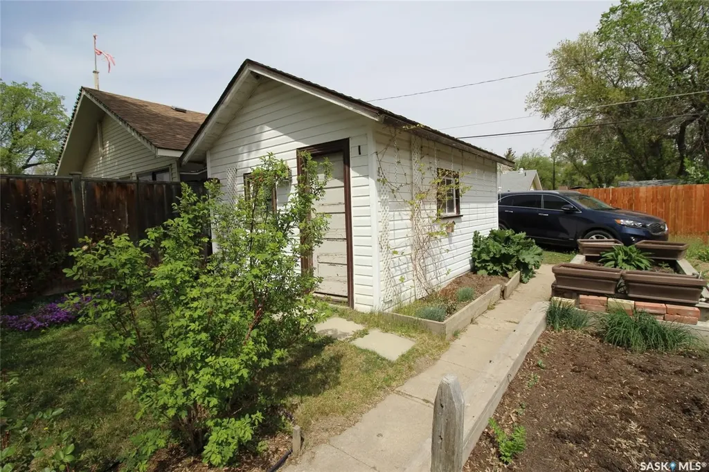 580 1st Street E Shaunavon SK S0N 2M0