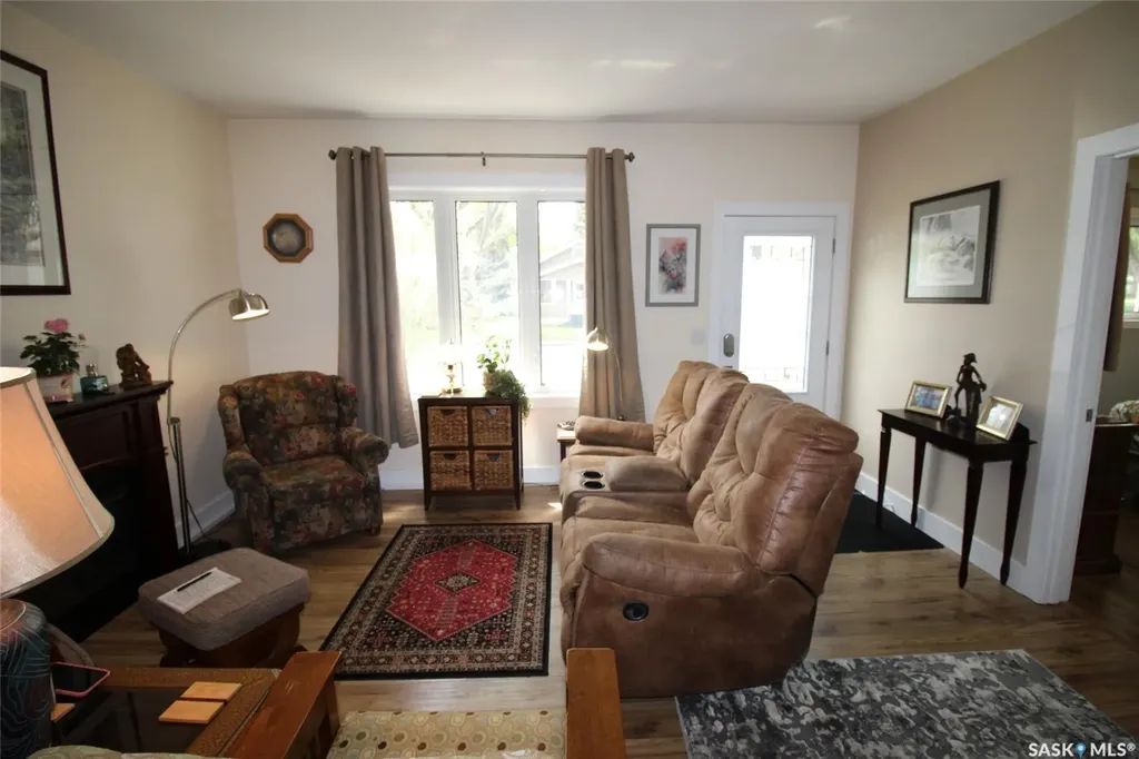 580 1st Street E Shaunavon SK S0N 2M0