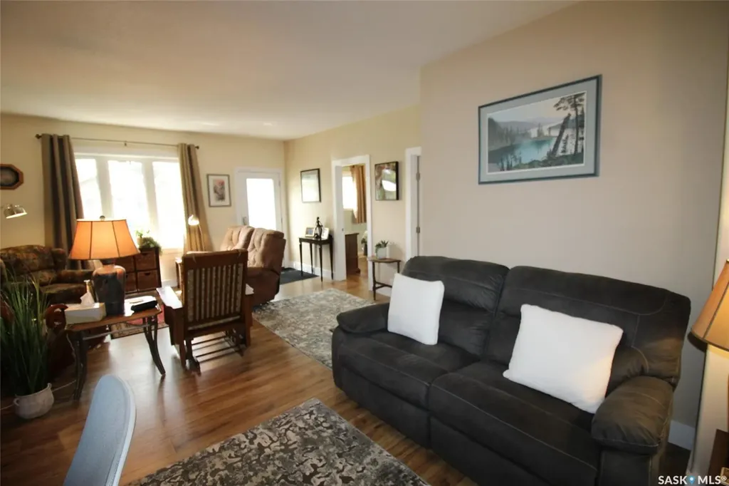 580 1st Street E Shaunavon SK S0N 2M0