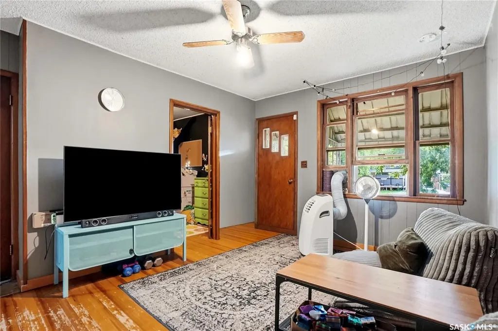 1148 K Avenue N Saskatoon SK S7N 2N8