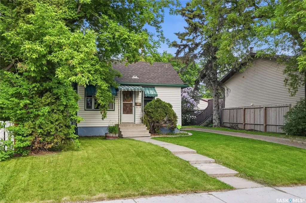 1148 K Avenue N Saskatoon SK S7N 2N8