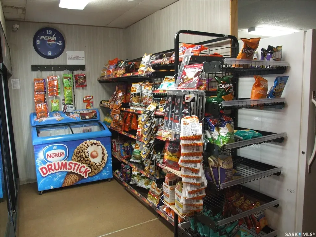 200 Railway Avenue Fox Valley SK S0N 0V0