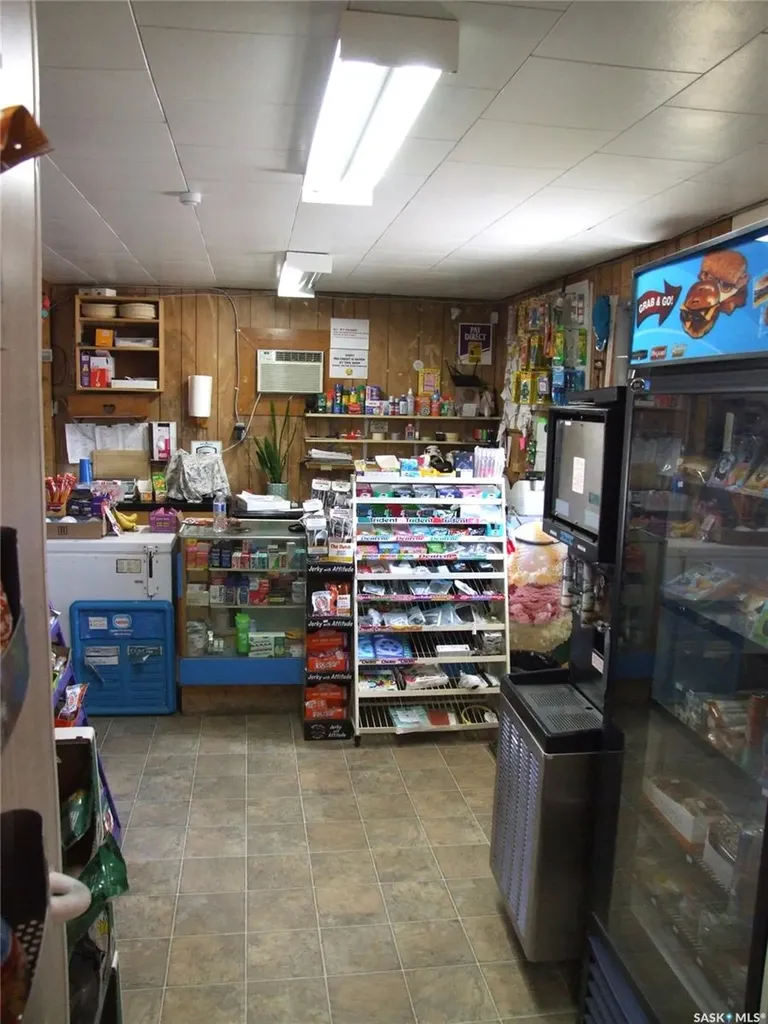 200 Railway Avenue Fox Valley SK S0N 0V0