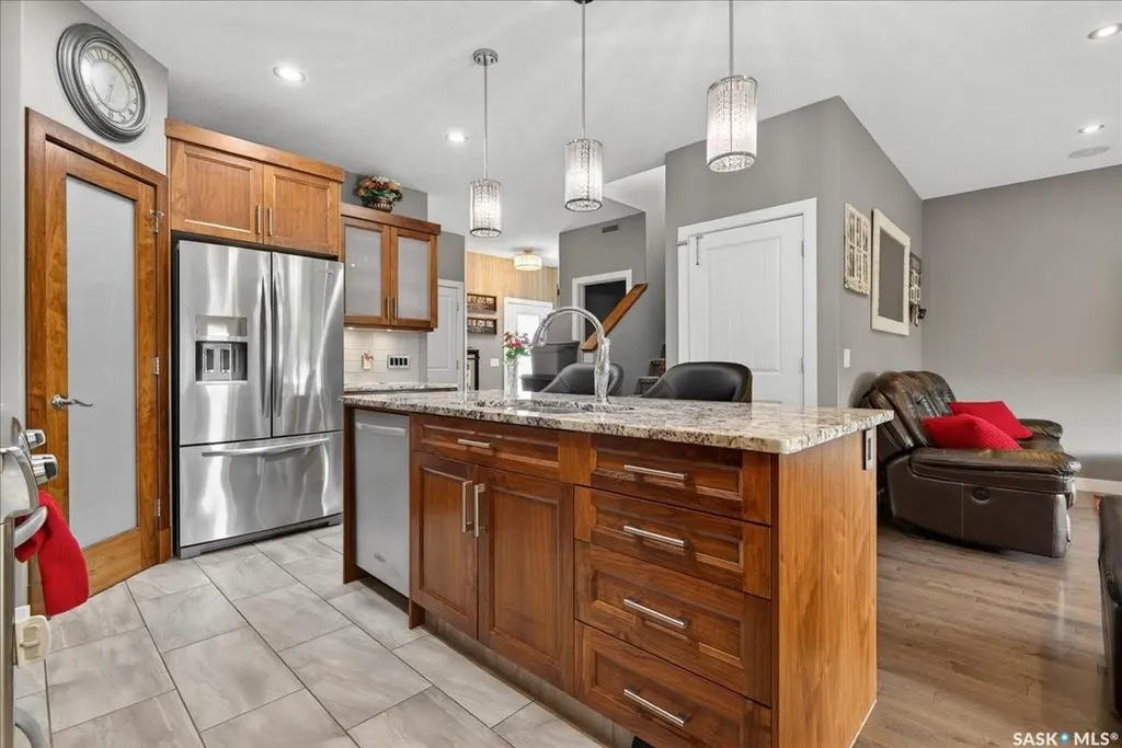 5780 Pearsall Crescent Regina SK S4W 0C7