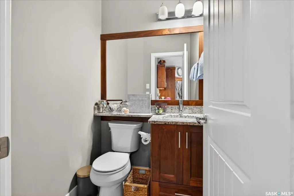 5780 Pearsall Crescent Regina SK S4W 0C7