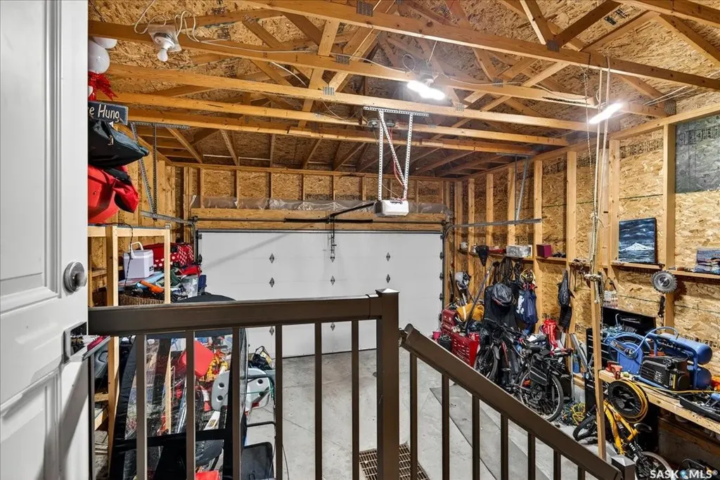 5780 Pearsall Crescent Regina SK S4W 0C7