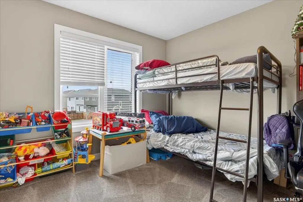5780 Pearsall Crescent Regina SK S4W 0C7