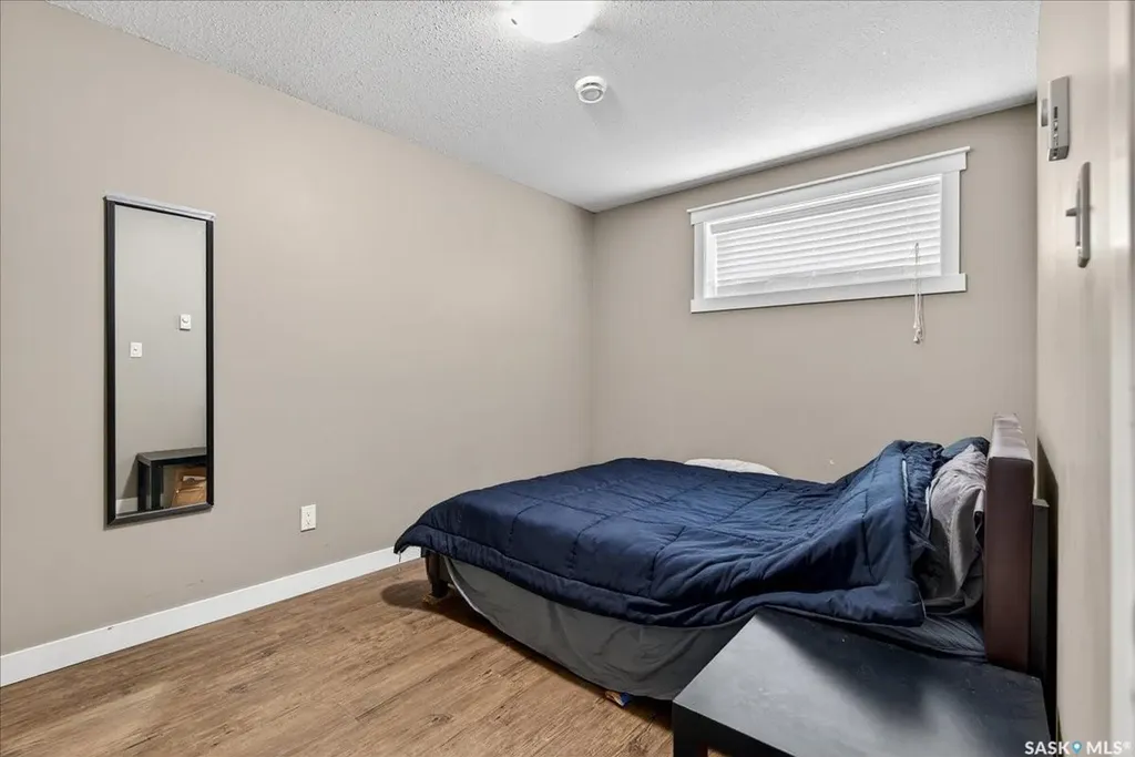 5780 Pearsall Crescent Regina SK S4W 0C7