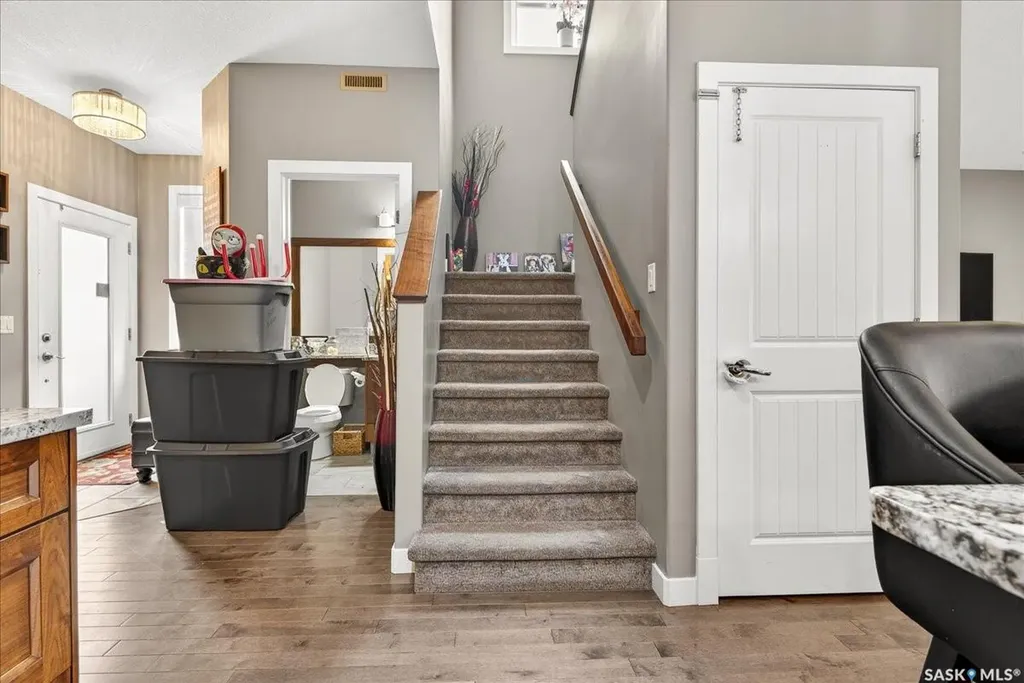 5780 Pearsall Crescent Regina SK S4W 0C7