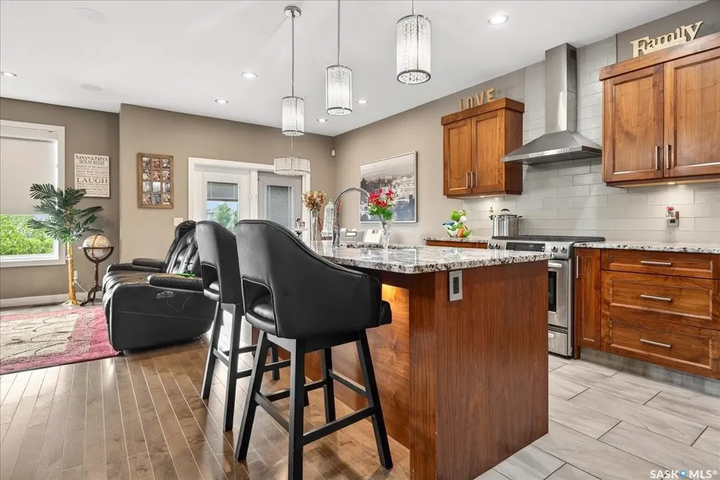 5780 Pearsall Crescent Regina SK S4W 0C7