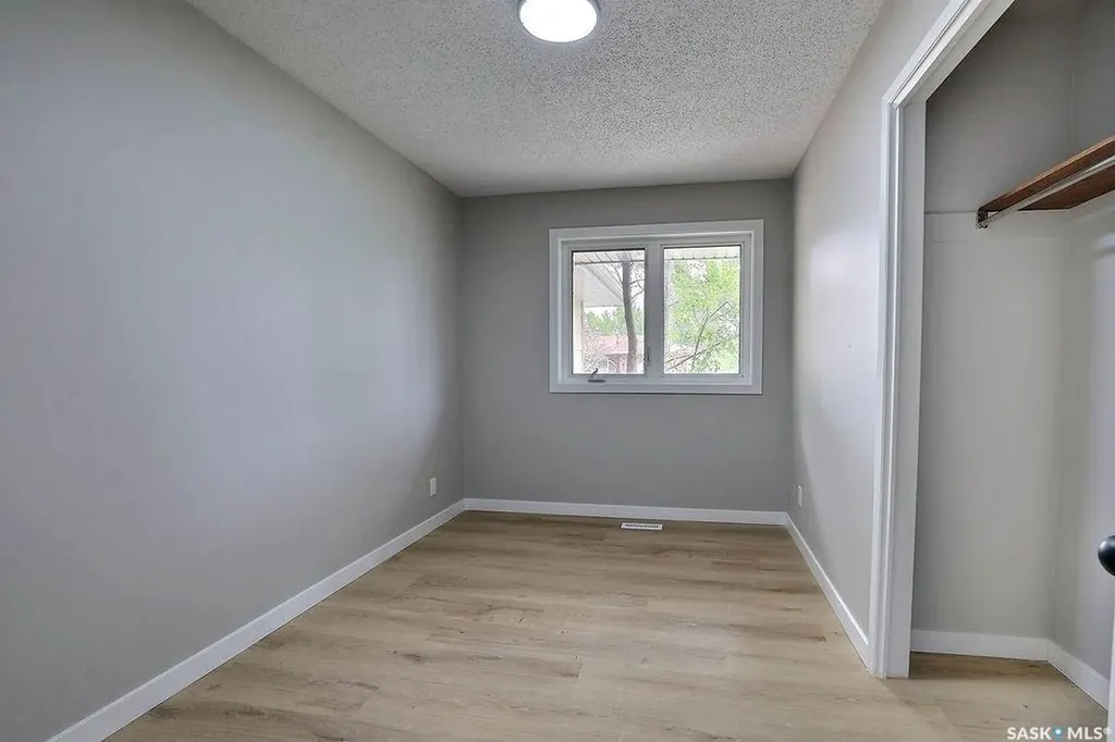 35 Chase Crescent Regina SK S4R 7Y3