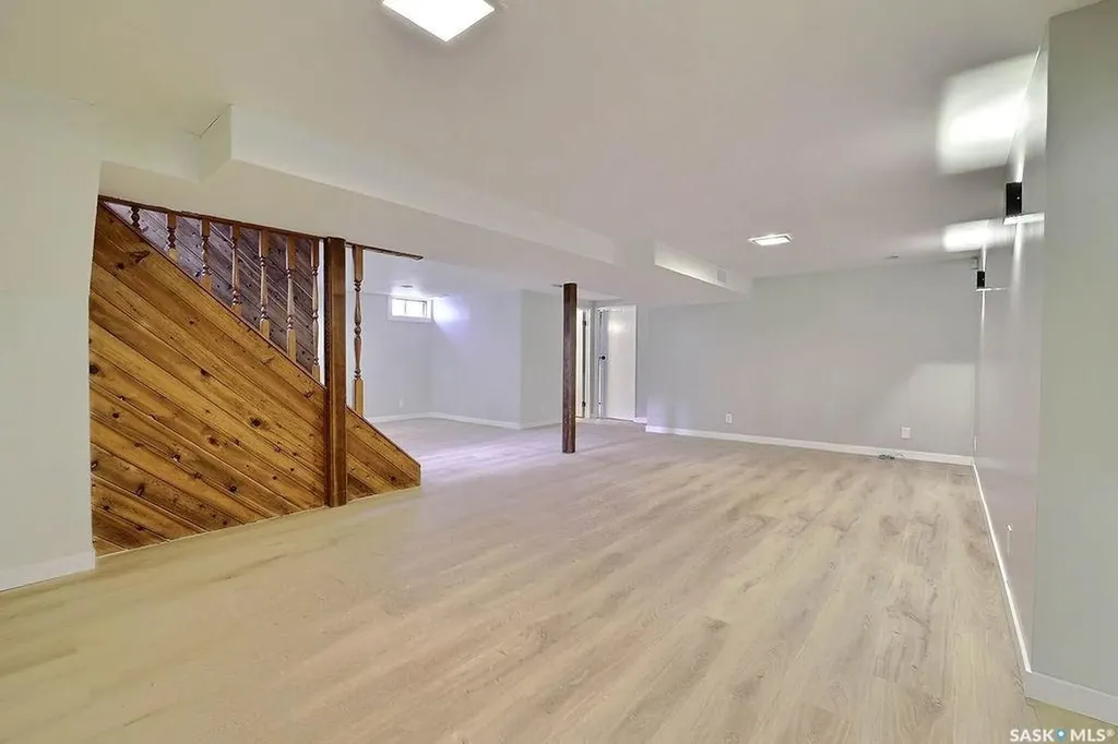 35 Chase Crescent Regina SK S4R 7Y3