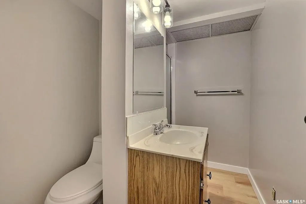35 Chase Crescent Regina SK S4R 7Y3