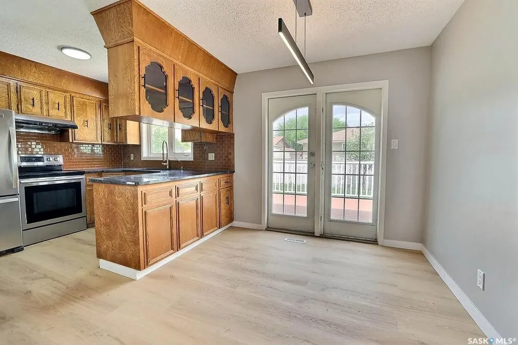 35 Chase Crescent Regina SK S4R 7Y3