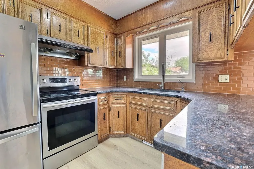 35 Chase Crescent Regina SK S4R 7Y3