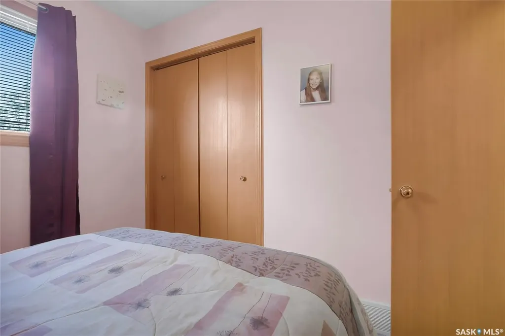 114 Sumner Crescent Saskatoon SK S7L 7A4