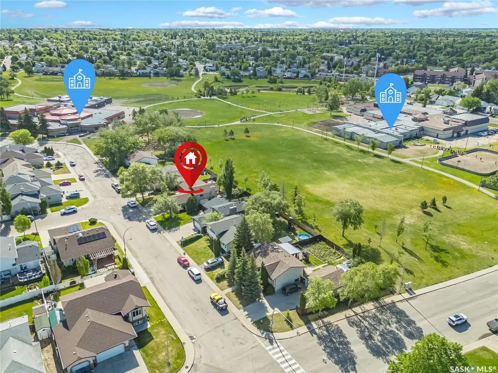 114 Sumner Crescent Saskatoon SK S7L 7A4