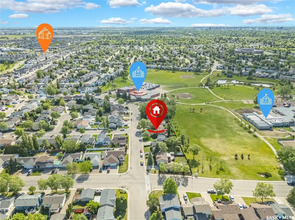 114 Sumner Crescent Saskatoon SK S7L 7A4