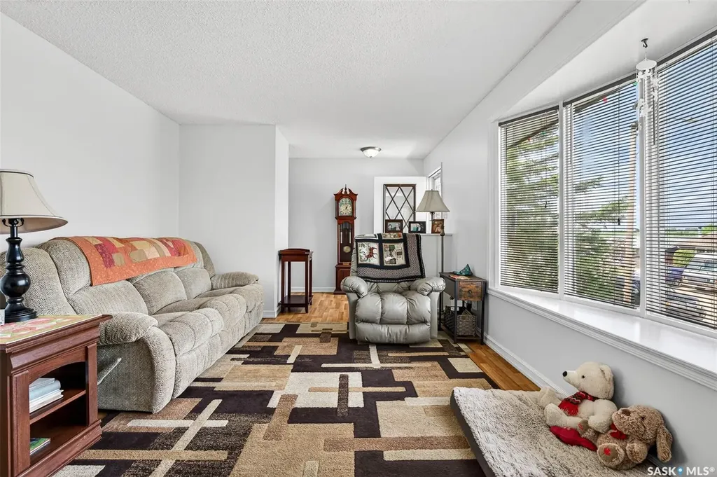 1031 Ross Street E Moose Jaw SK S6H 7H4