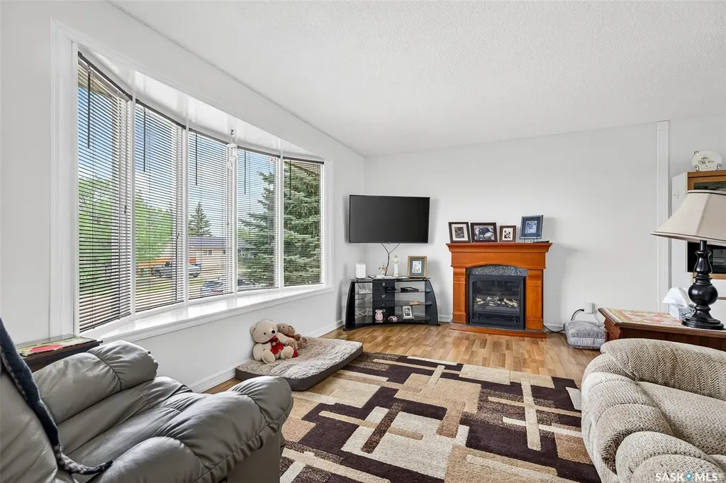 1031 Ross Street E Moose Jaw SK S6H 7H4