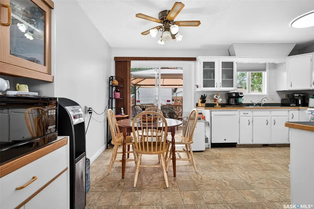 1031 Ross Street E Moose Jaw SK S6H 7H4