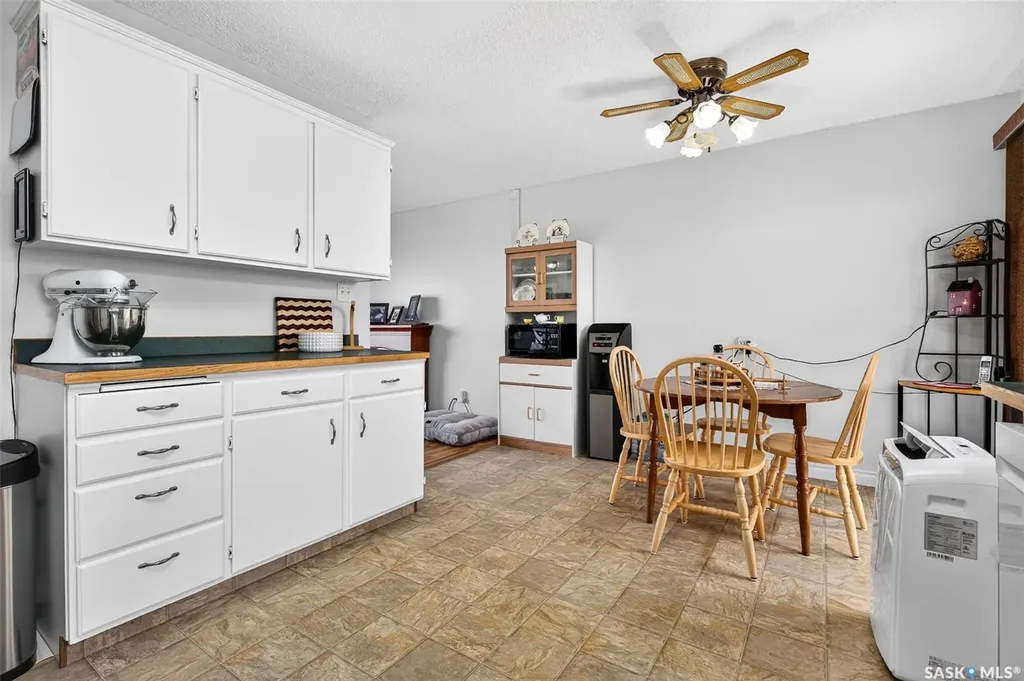 1031 Ross Street E Moose Jaw SK S6H 7H4