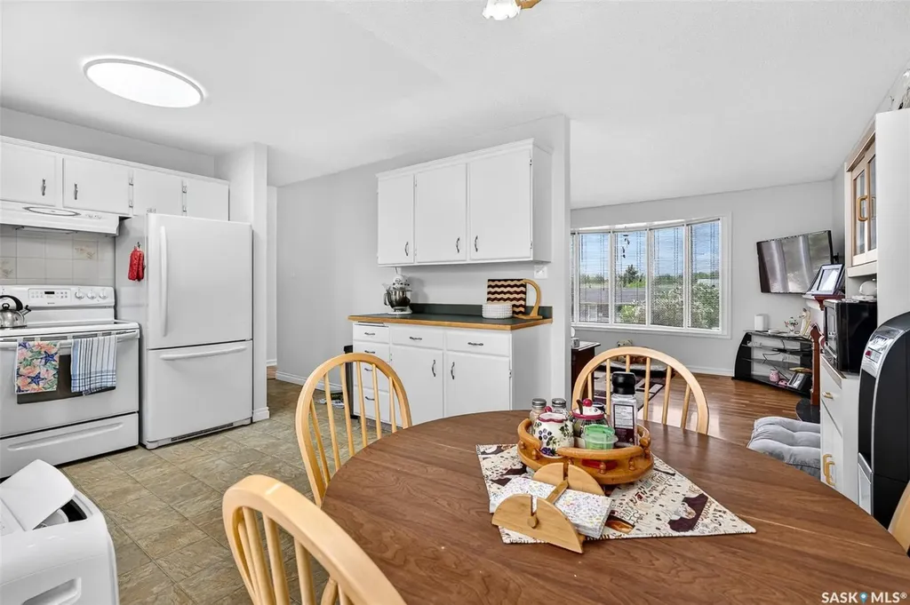1031 Ross Street E Moose Jaw SK S6H 7H4