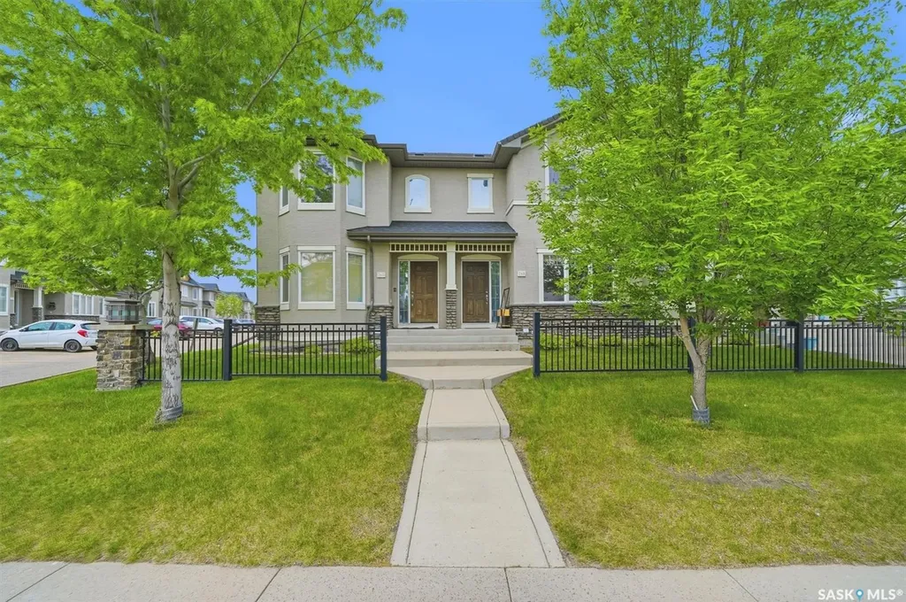 245 Ashworth Crescent Saskatoon SK S7T 0P2