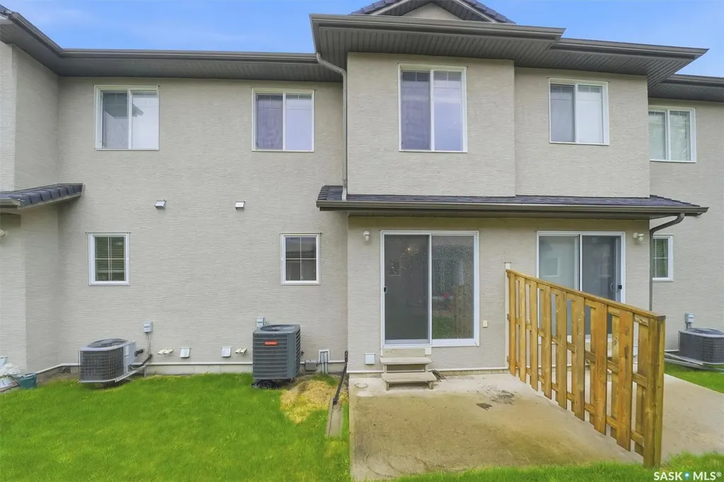 245 Ashworth Crescent Saskatoon SK S7T 0P2