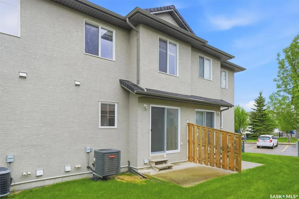 245 Ashworth Crescent Saskatoon SK S7T 0P2