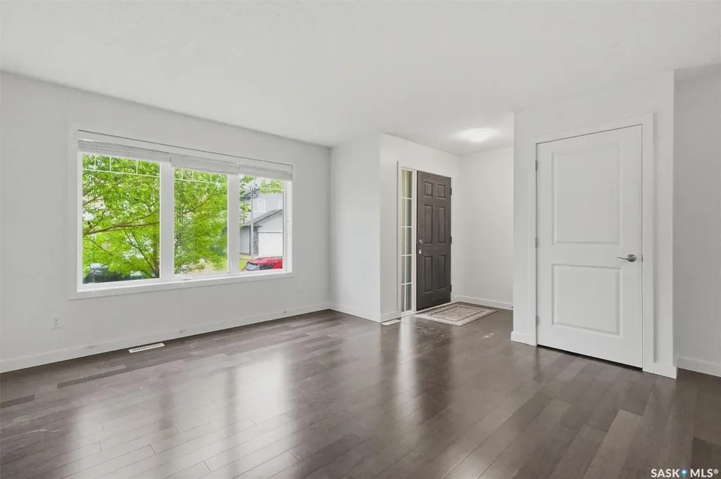 245 Ashworth Crescent Saskatoon SK S7T 0P2