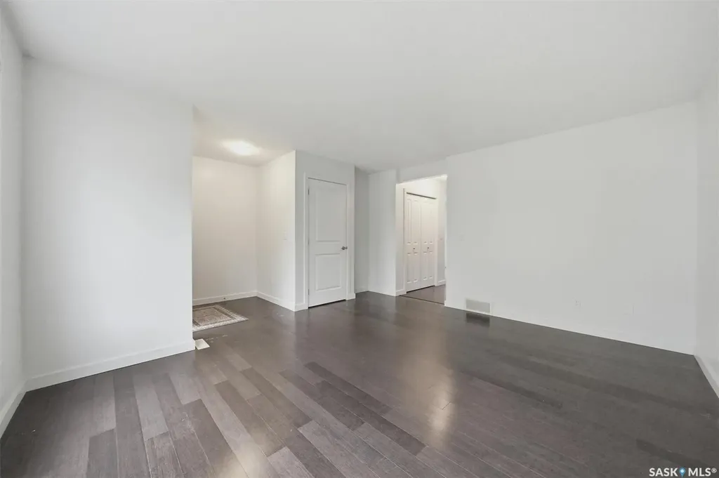 245 Ashworth Crescent Saskatoon SK S7T 0P2
