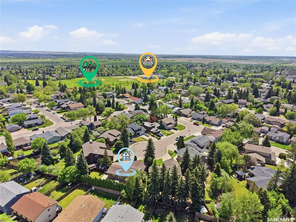 318 Nokomis Place Saskatoon SK S7K 5E2