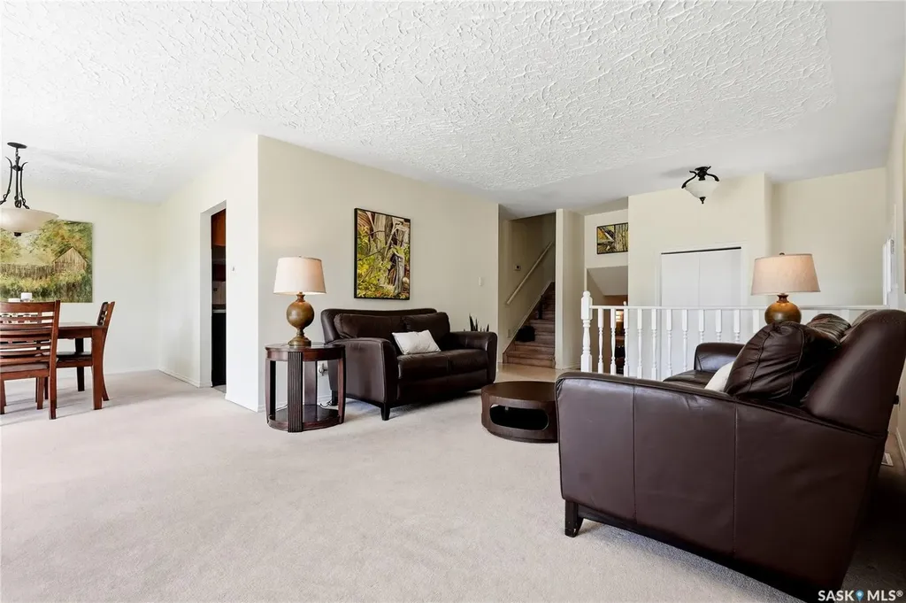 318 Nokomis Place Saskatoon SK S7K 5E2
