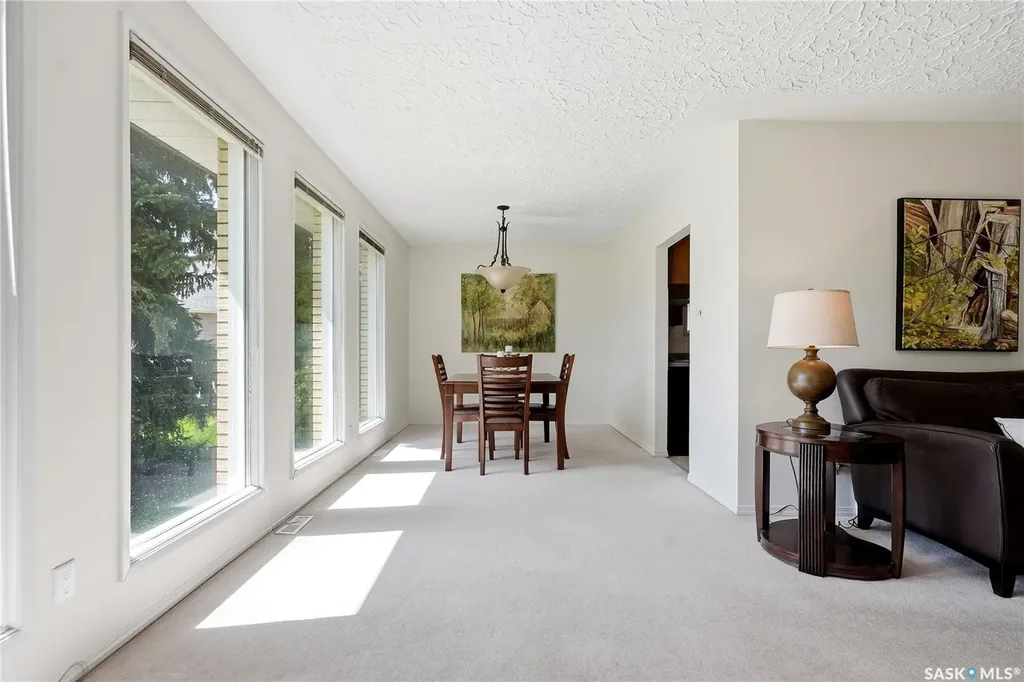 318 Nokomis Place Saskatoon SK S7K 5E2