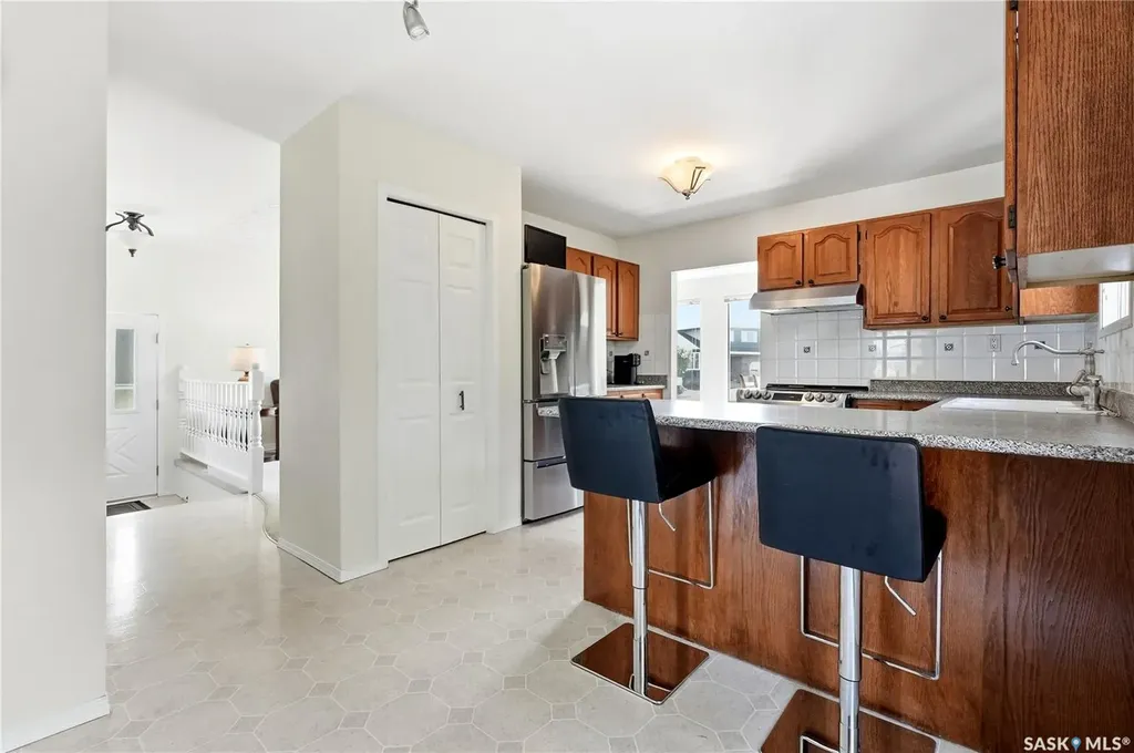 318 Nokomis Place Saskatoon SK S7K 5E2