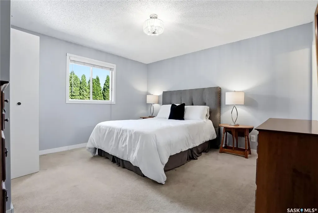 318 Nokomis Place Saskatoon SK S7K 5E2