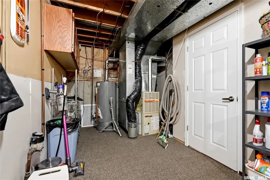 318 Nokomis Place Saskatoon SK S7K 5E2