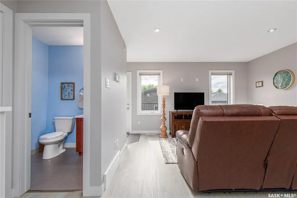 58 Brigham Road Moose Jaw SK S6K 0A7