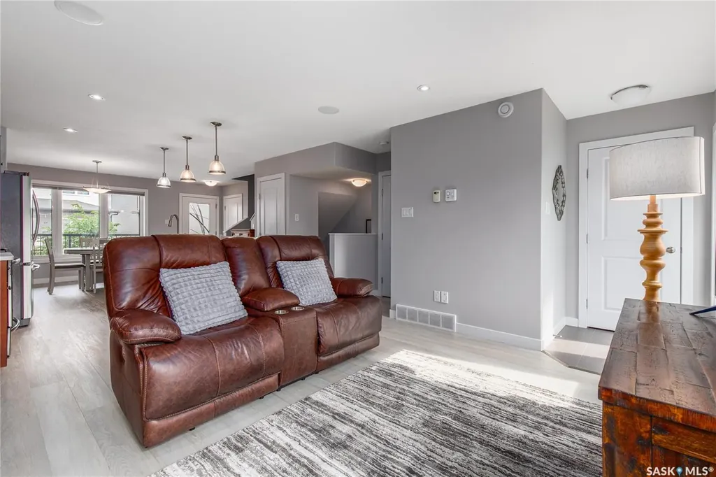 58 Brigham Road Moose Jaw SK S6K 0A7