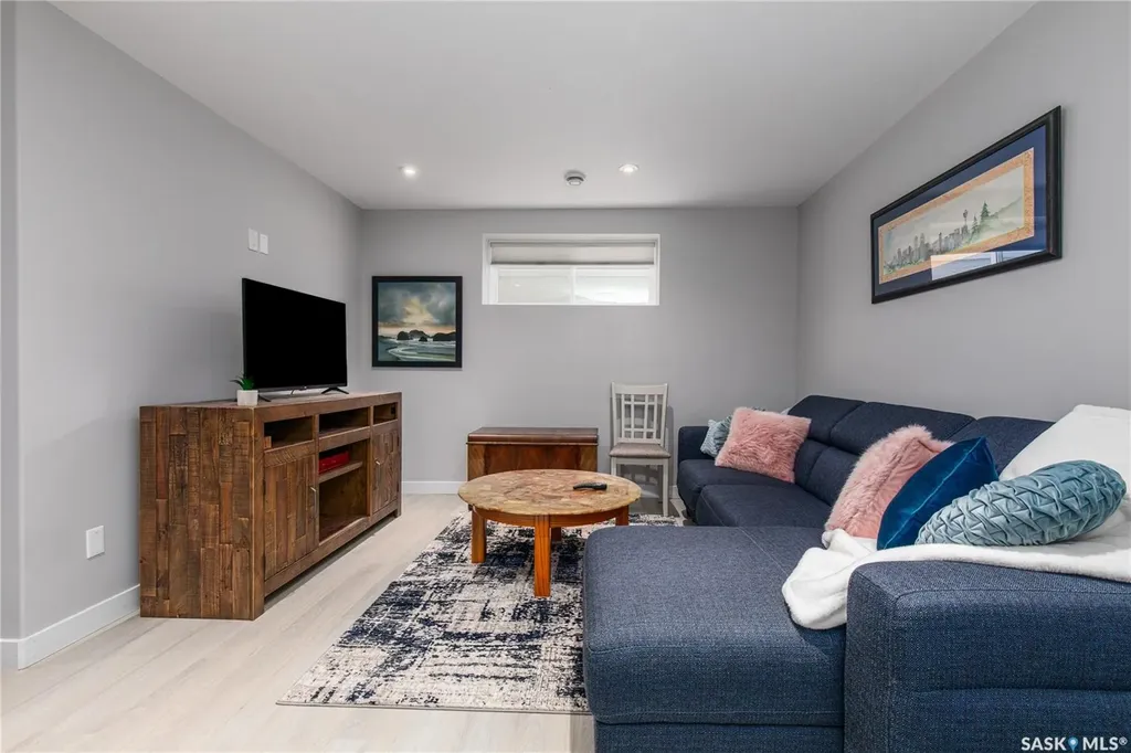 58 Brigham Road Moose Jaw SK S6K 0A7