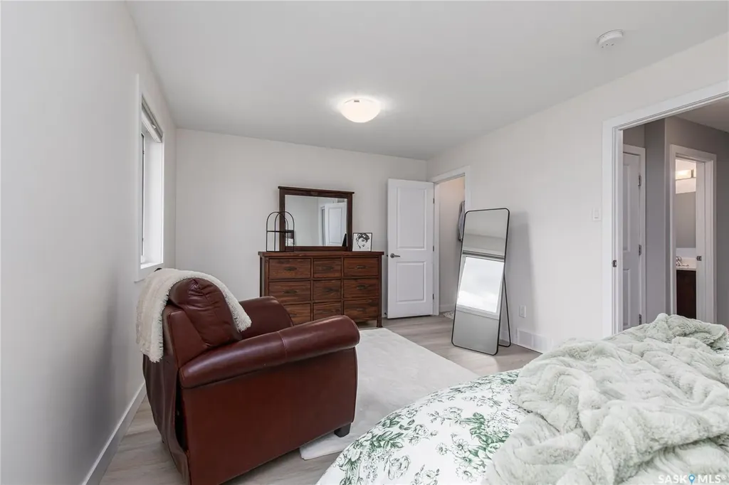 58 Brigham Road Moose Jaw SK S6K 0A7