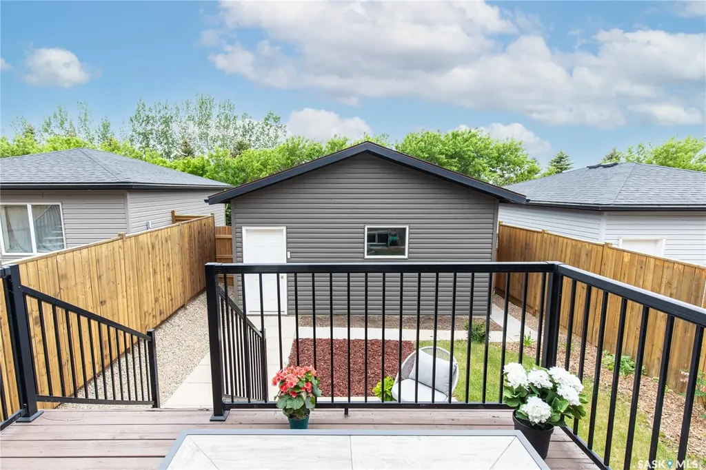 58 Brigham Road Moose Jaw SK S6K 0A7