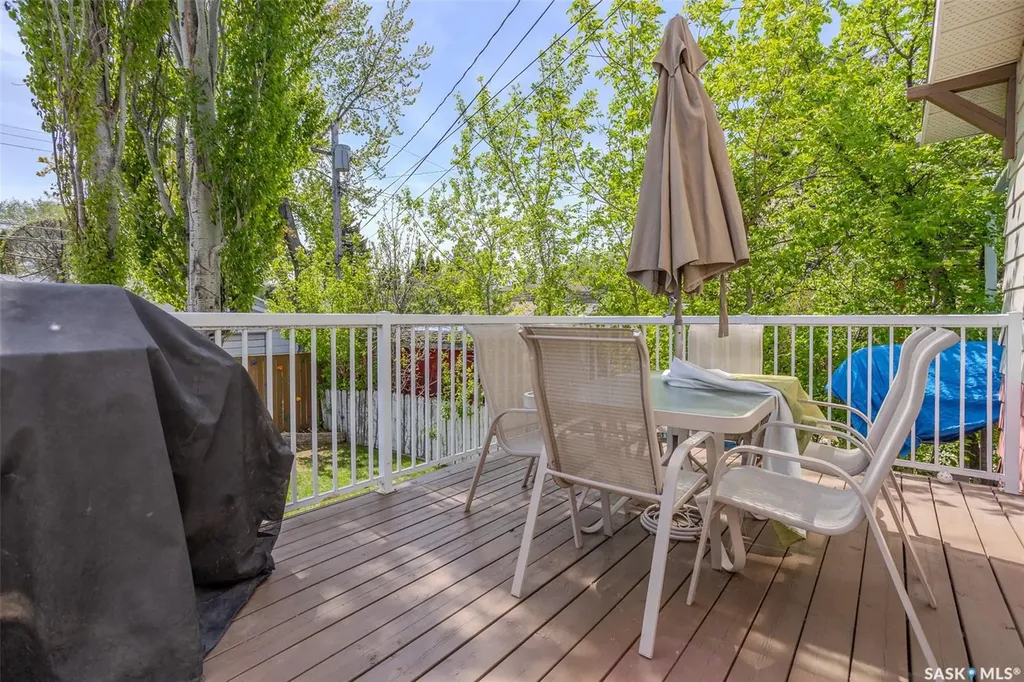 618 3rd Street E Saskatoon SK S7H 1M1