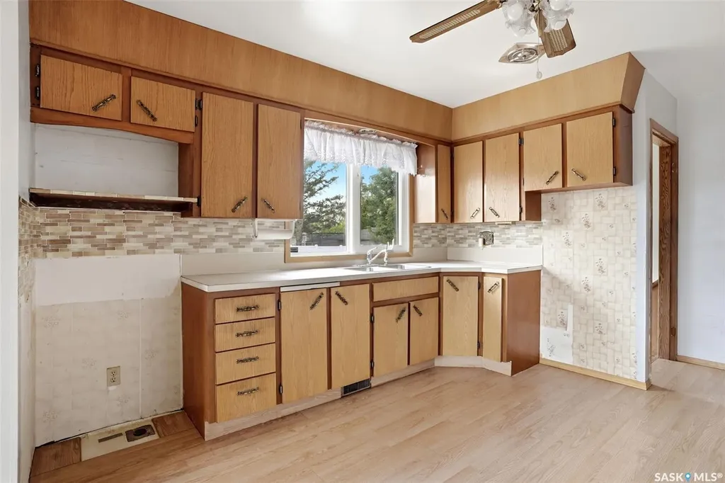2078 Mcara Street Regina SK S4N 2V6